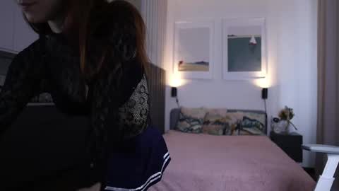 _alice_meyss_ online show from May 5, 12:44 pm