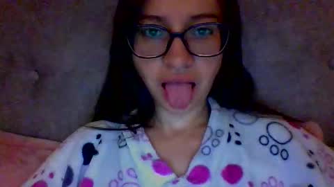 _alyson online show from March 19, 8:20 am