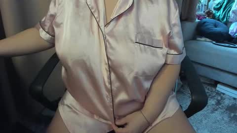 lisa online show from December 14, 8:42 am