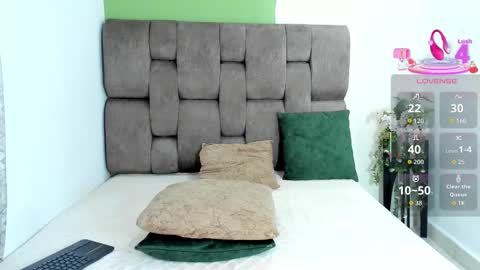      online show from November 20, 7:55 pm