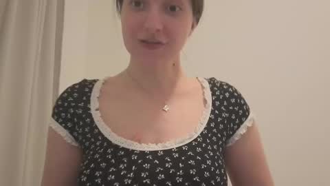 Anna online show from March 20, 3:39 pm