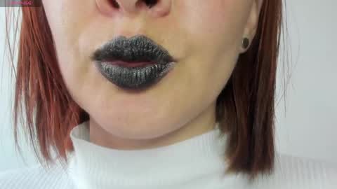 antonia online show from April 7, 7:16 pm