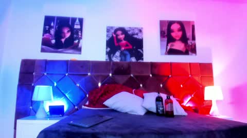 Snapshot of _ariana_lopez_ chatting on February 6, 12:15 pm Ariana online show from February 6, 12:15 pm