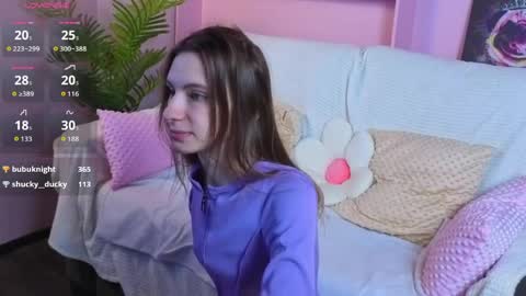 _ash_leyy_ online show from May 16, 2:08 am