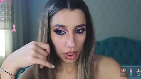 _aura_18 online show from April 18, 3:19 am