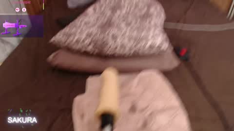 Snapshot of _b_a_n_s_h_e_e_ chatting on October 5, 7:39 am Emily - BLONDE Jennifer - RED hair online show from October 5, 7:39 am