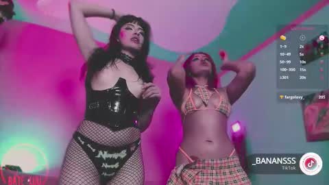 Lunita  online show from October 6, 4:30 am