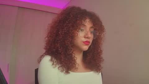 _bella_doll_ online show from May 8, 4:23 pm