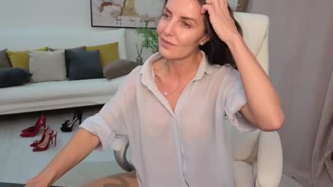 Snapshot of _beylly chatting on October 11, 4:43 pm Beylly online show from October 11, 4:43 pm