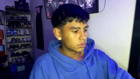 _billowy_ online show from November 14, 4:36 am