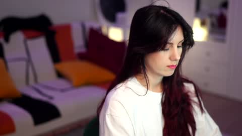 Lili online show from December 22, 5:58 am