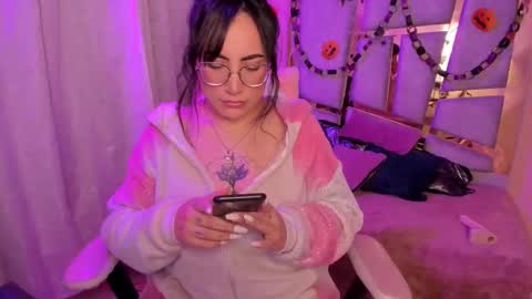 Angie  Independent model online show from October 18, 9:24 am