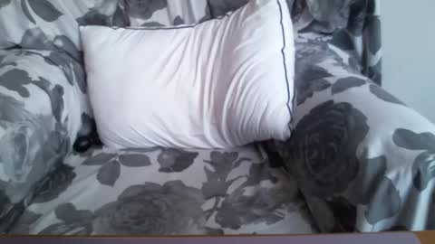 _bunny_b online show from February 14, 9:24 am