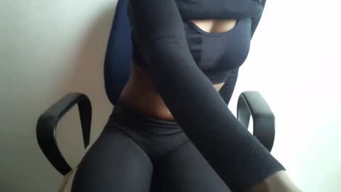 _bunny_b online show from March 7, 7:08 am