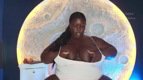 Snapshot of _carolinagomez chatting on October 20, 7:41 pm Caro. online show from October 20, 7:41 pm