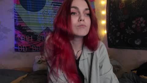 Snapshot of _caroline_coy chatting on December 28, 2:53 pm Caroline online show from December 28, 2:53 pm