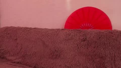 Caroline online show from February 18, 1:22 pm