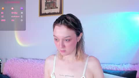 Christina Chris online show from November 17, 8:06 am