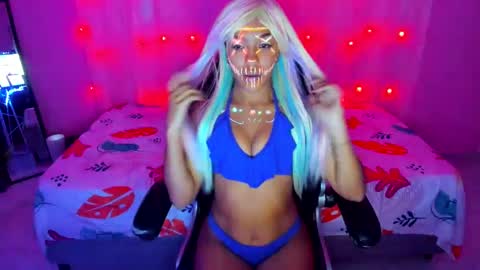Snapshot of _charlotte_0 chatting on October 13, 2:19 pm charly online show from October 13, 2:19 pm