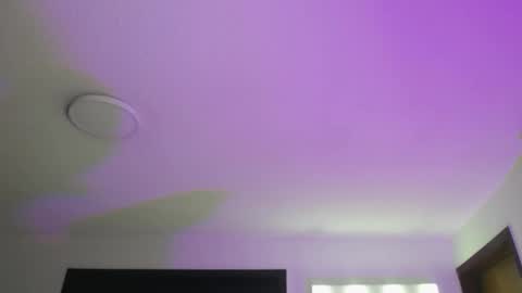 Snapshot of _charlotte_collins_ chatting on September 22, 2:10 pm _charlotte_collins_ online show from September 22, 2:10 pm