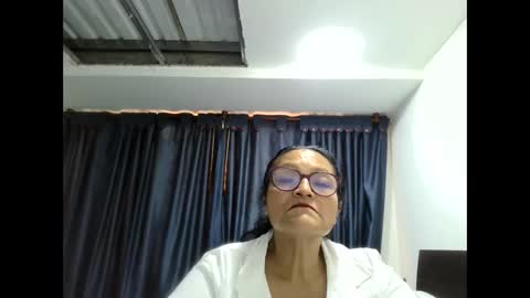 _cristal15 online show from November 17, 9:50 pm