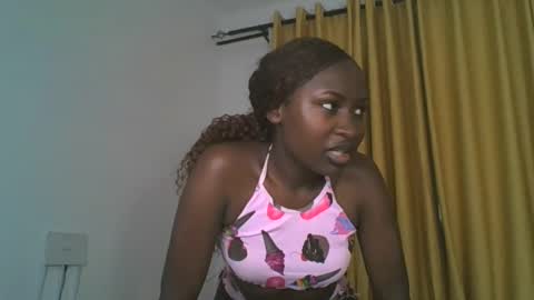 Snapshot of _cutestephanie chatting on October 10, 2:39 am STEPH online show from October 10, 2:39 am