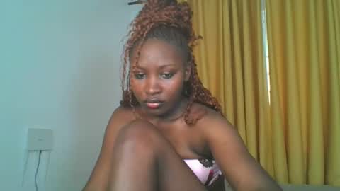 Snapshot of _cutestephanie chatting on October 18, 5:44 am STEPH online show from October 18, 5:44 am