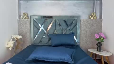 Dante online show from December 2, 8:18 pm