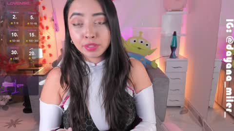 Snapshot of _dayana_miler chatting on December 19, 11:35 pm IG Dayana miler online show from December 19, 11:35 pm