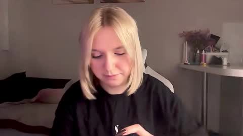 Ri   online show from November 8, 4:21 pm