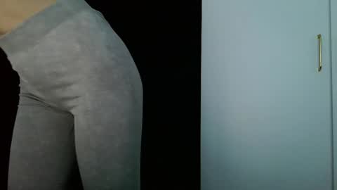 Snapshot of _domnatermsi chatting on February 18, 3:31 pm _domnatermsi online show from February 18, 3:31 pm