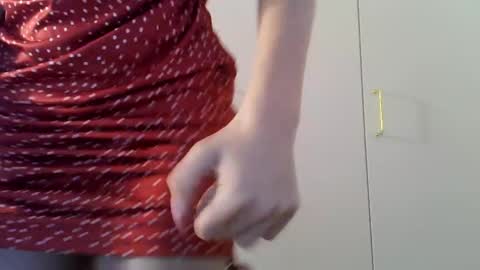 Snapshot of _domnatermsi chatting on February 5, 5:53 pm _domnatermsi online show from February 5, 5:53 pm