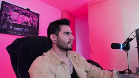 Snapshot of _elon_coxx_ chatting on February 17, 10:27 pm  -         online show from February 17, 10:27 pm