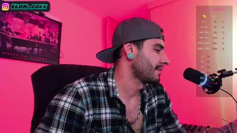 Snapshot of _elon_coxx_ chatting on February 28, 1:47 am  -         online show from February 28, 1:47 am