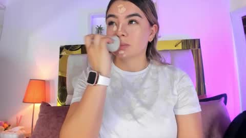 Isabella online show from October 17, 12:20 pm