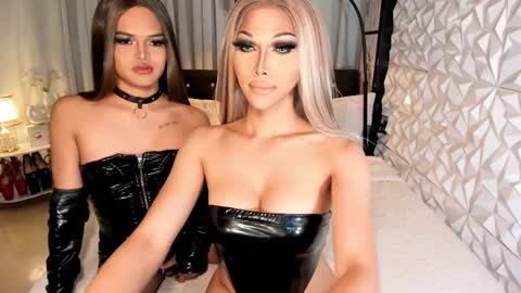 Snapshot of _enchantress_samira_ chatting on January 18, 10:28 pm GODDESS SAMIRA online show from January 18, 10:28 pm