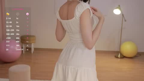 Essie  online show from September 21, 5:06 pm