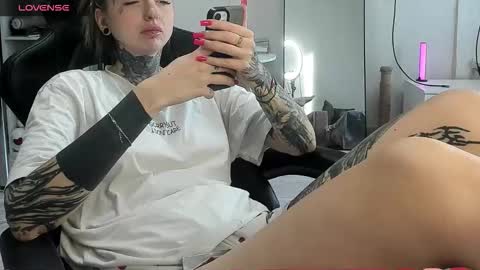 Alis online show from November 18, 12:19 pm