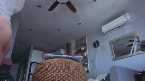 Lola 3  online show from January 10, 3:23 am