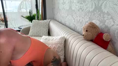 Lisa online show from October 12, 2:26 am