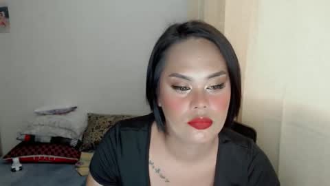 hottiemaze online show from October 13, 8:05 am