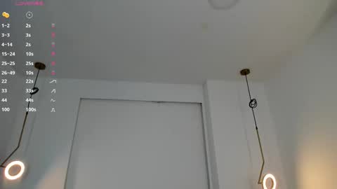 Snapshot of _huge_boobs_ebony chatting on February 23, 7:28 pm Darlis online show from February 23, 7:28 pm