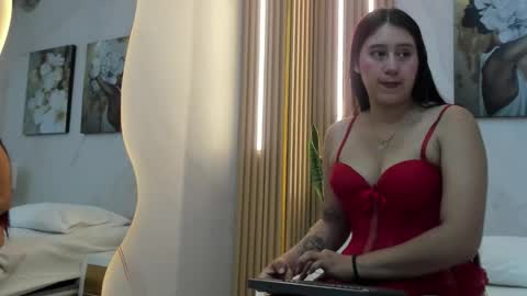 Snapshot of _iris_evans chatting on October 19, 10:53 am _iris_evans online show from October 19, 10:53 am