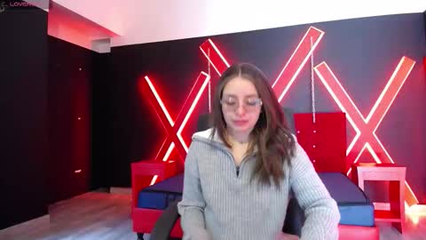 Isa online show from November 8, 5:05 pm