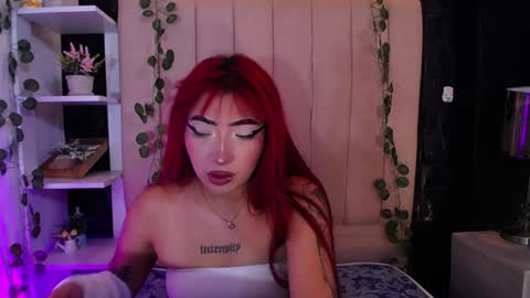 Snapshot of _johana18 chatting on February 3, 5:03 pm Mia online show from February 3, 5:03 pm
