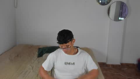 justin online show from April 1, 7:33 pm