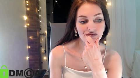  karolina online show from February 13, 6:33 pm