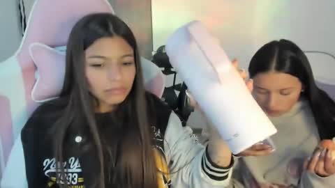 khloe sweet online show from November 24, 8:07 pm