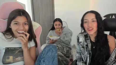 Snapshot of _khloe_sweet chatting on October 9, 6:13 pm khloe sweet online show from October 9, 6:13 pm