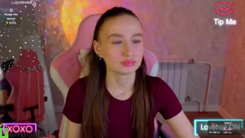 Kiki online show from February 27, 5:00 am